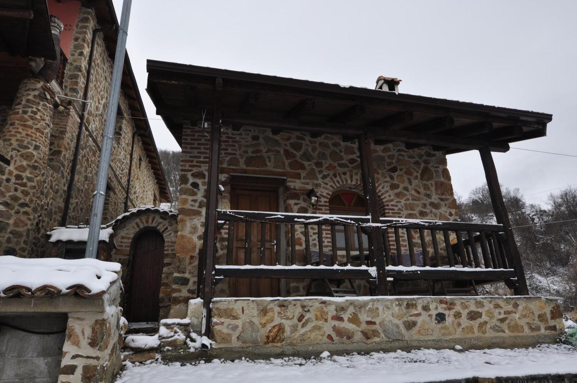 Iaspis Guesthouse Sidhirokhórion 외부 사진