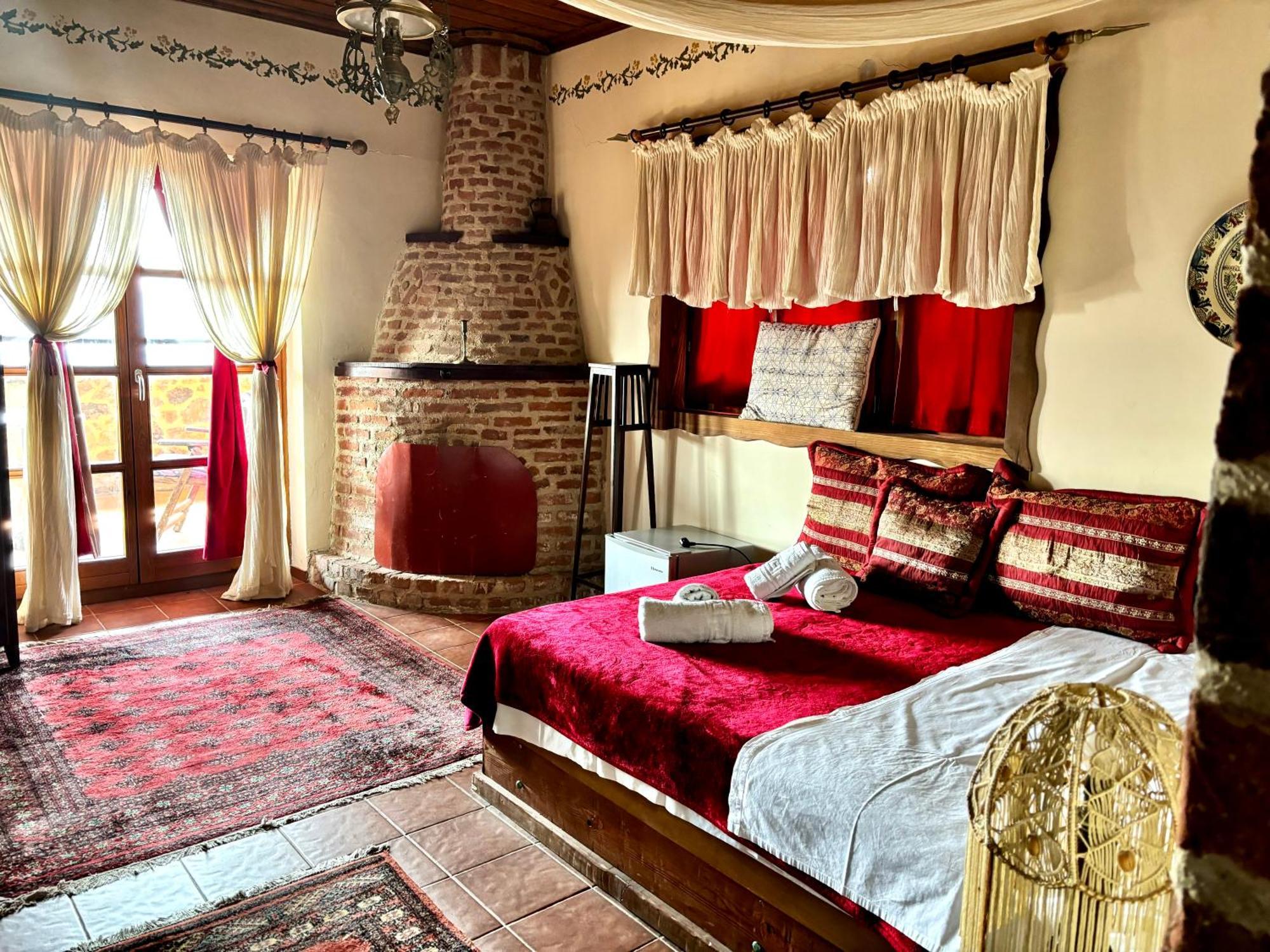 Iaspis Guesthouse Sidhirokhórion 외부 사진
