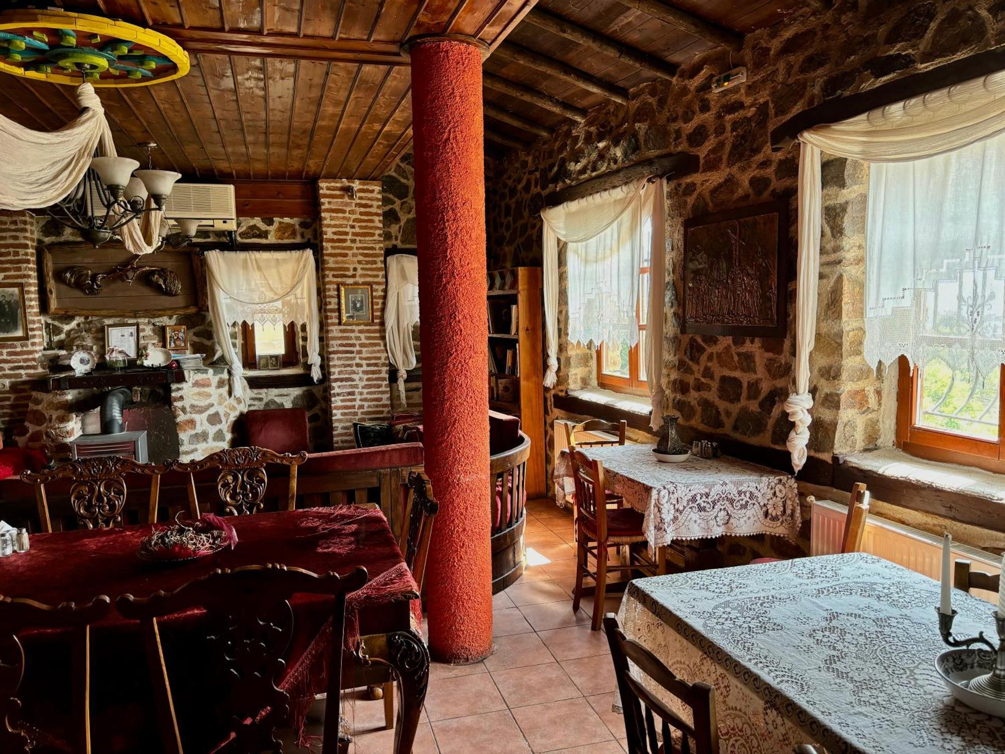 Iaspis Guesthouse Sidhirokhórion 외부 사진