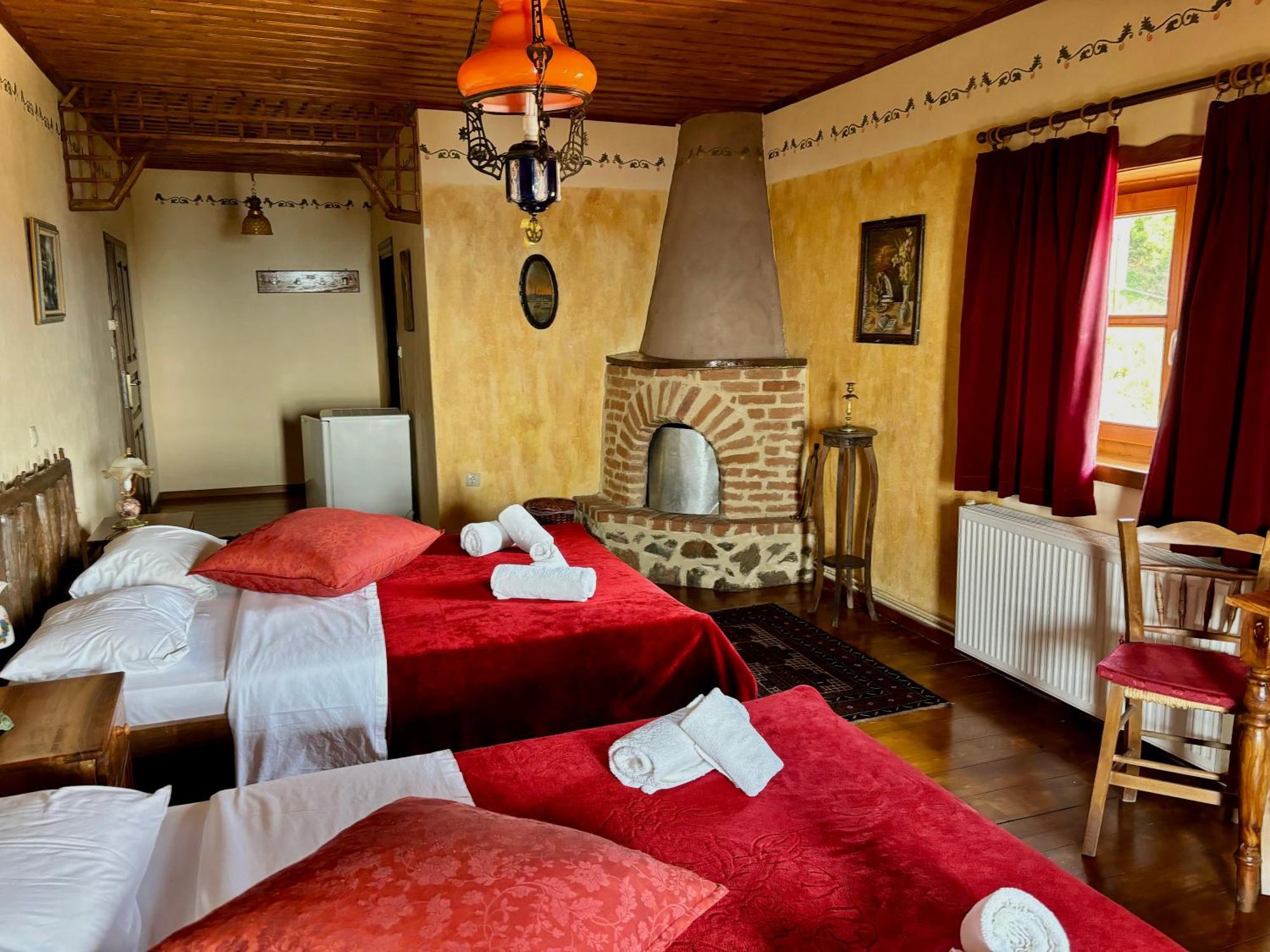 Iaspis Guesthouse Sidhirokhórion 외부 사진