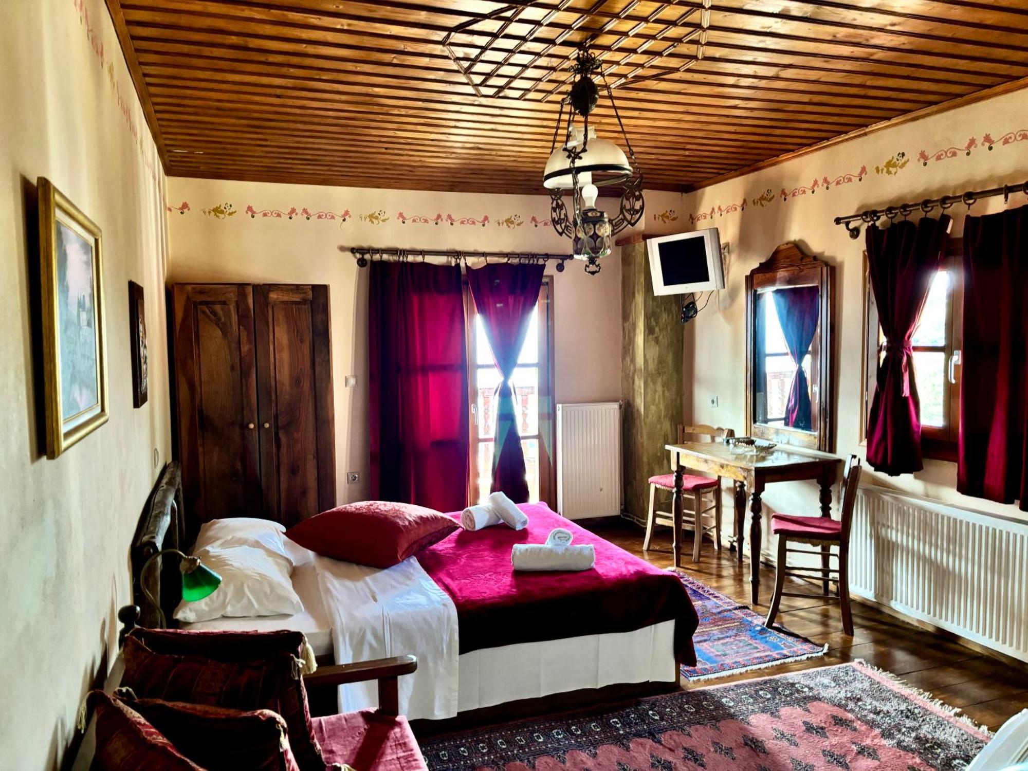 Iaspis Guesthouse Sidhirokhórion 외부 사진