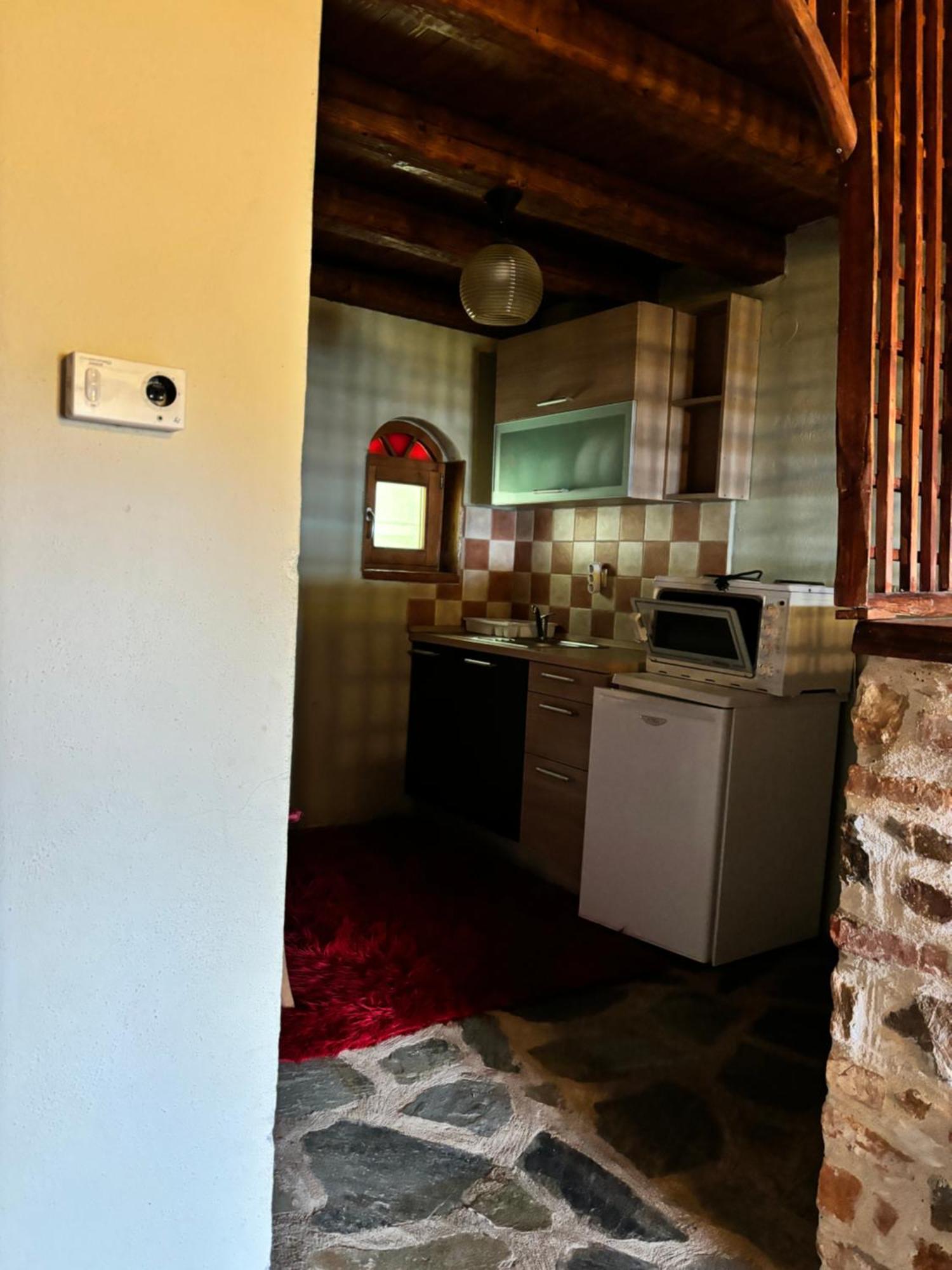 Iaspis Guesthouse Sidhirokhórion 외부 사진