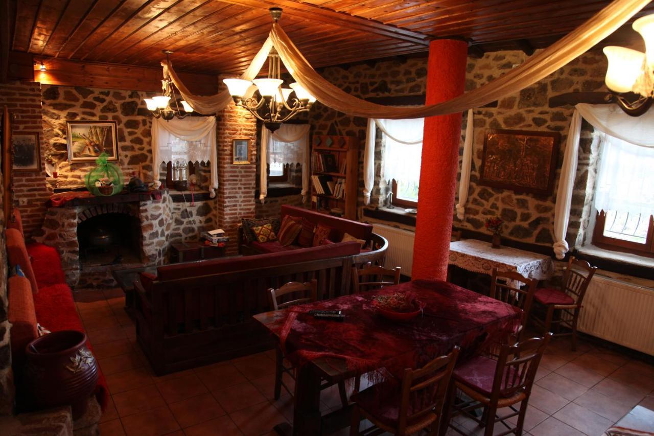 Iaspis Guesthouse Sidhirokhórion 외부 사진